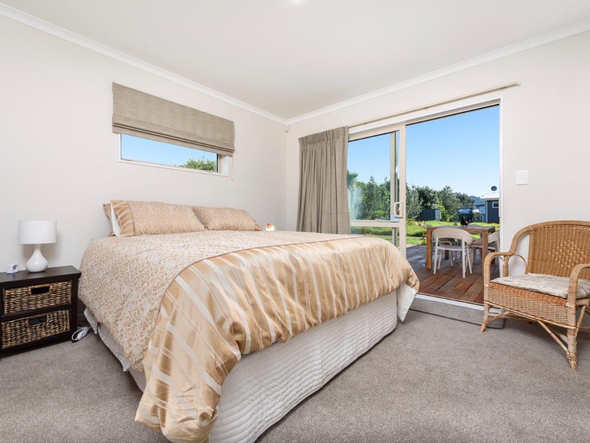 Modern Beach Break - Waihi Beach Holiday Home Bagian luar foto